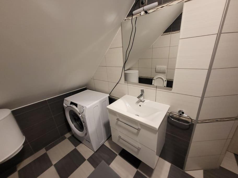 Jack Apartments 马里博尔 外观 照片
